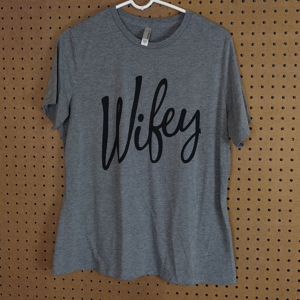 Wifey T shirt women's large